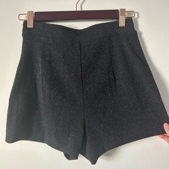 Express Shortie Extreme High Rise Shorts - Picture 3 of 4